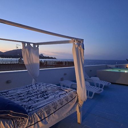 Blue Life, Sea-Luxury Rooms On The Beach Between Palermo And Cefalu' Casteldaccia Eksteriør bilde