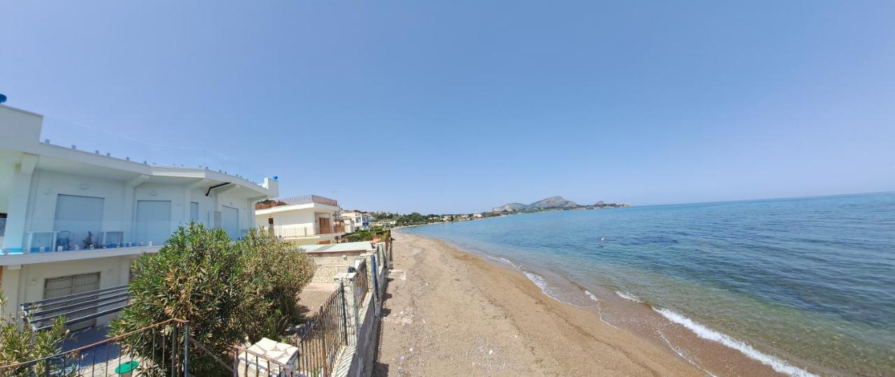 Blue Life, Sea-Luxury Rooms On The Beach Between Palermo And Cefalu' Casteldaccia Eksteriør bilde