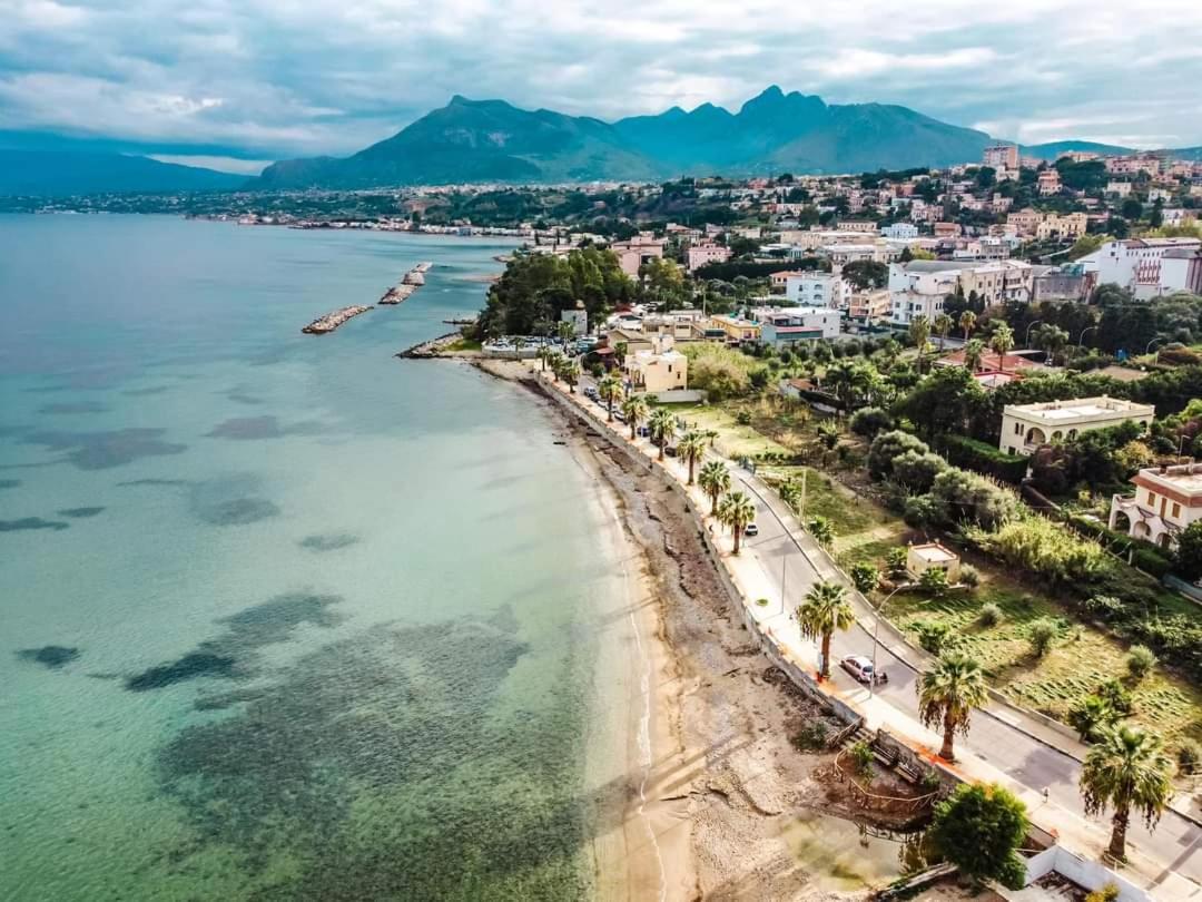Blue Life, Sea-Luxury Rooms On The Beach Between Palermo And Cefalu' Casteldaccia Eksteriør bilde
